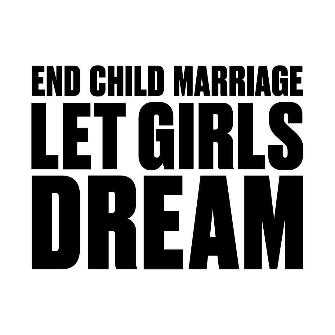 エル・ファニングさんのインスタグラム写真 - (エル・ファニングInstagram)「Every year, 12 million girls are forced to marry before the age of 18. That’s 12 million girls robbed of the opportunity to pursue their dreams. What if we #LetGirlsDream instead? Learn more and share your dream at LetGirlsDream.org @sitarathemovie @ChimeForChange #DayOfTheGirl」10月12日 7時33分 - ellefanning