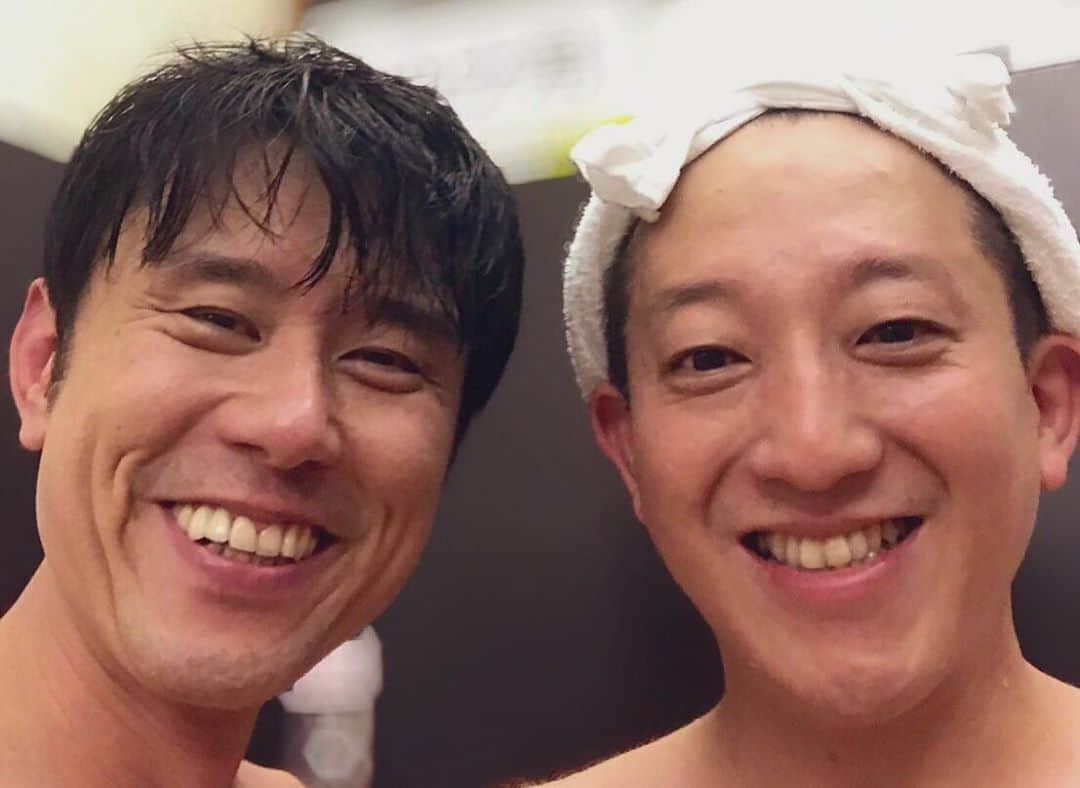 高橋茂雄さんのインスタグラム写真 - (高橋茂雄Instagram)「サウナで泰造さんと遭遇！ 偶然偶然！！ 「サ道」ファンなのでナカちゃんさんに会えた気がした！！ 嬉しすぎるだろーー!! #サ道 #サウナ #お風呂屋 #銭湯 #しげおメソッド #僕のやり方を友達に伝授する会開催の時 #1時間で仕上がります」10月12日 7時47分 - shigeo0128