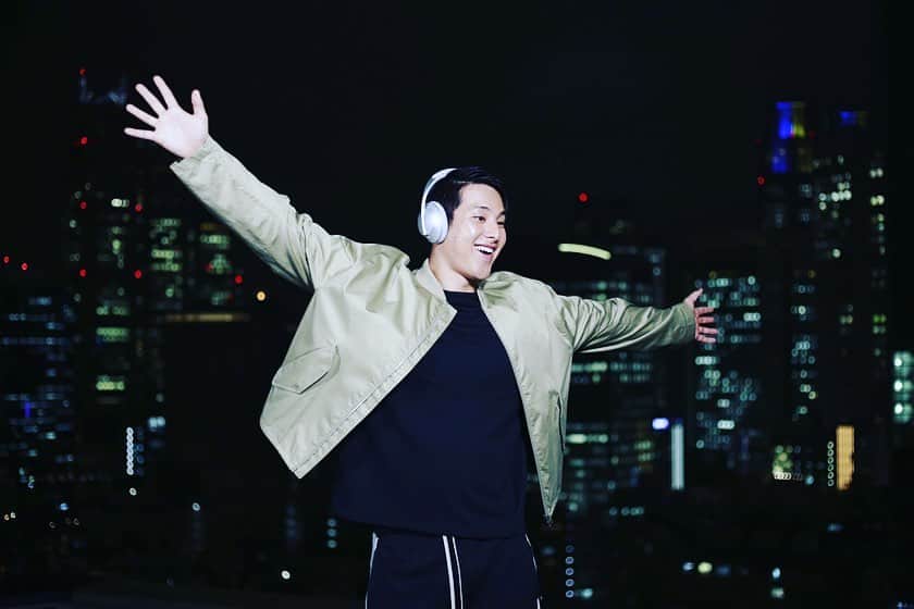 のインスタグラム：「🌃🎧🎵 . . . . . BOSEの新しいヘッドホンのCMがYouTubeでアップされました‼️ 是非チェックしてみてくださ〜い👋  #bose #boseambassador」