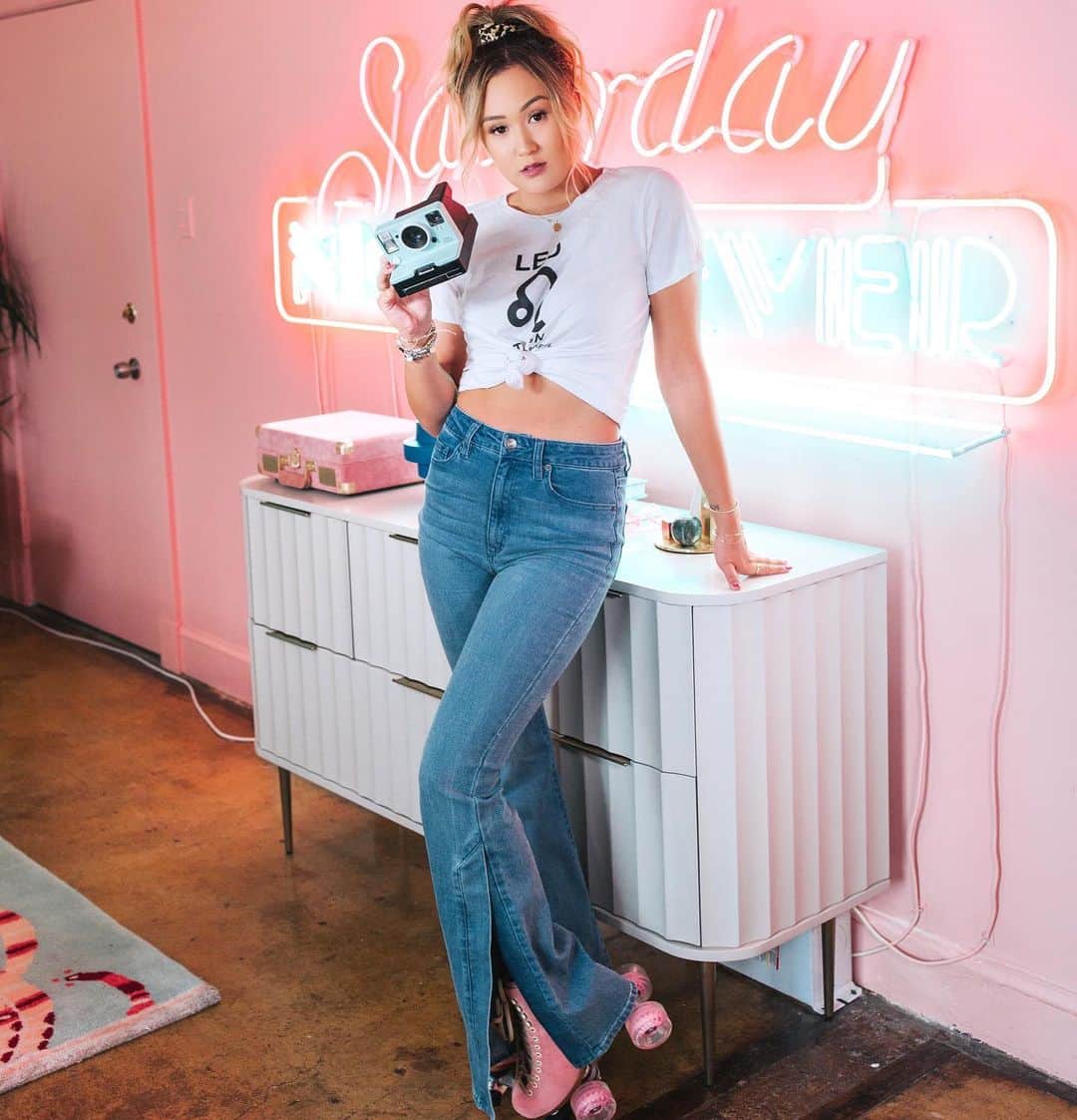 Lauren Riihimakiさんのインスタグラム写真 - (Lauren RiihimakiInstagram)「I prob should have waited to post this until tomorrow for ~saturday~ night fever, but oh well 💗⭐️」10月12日 8時32分 - laurdiy