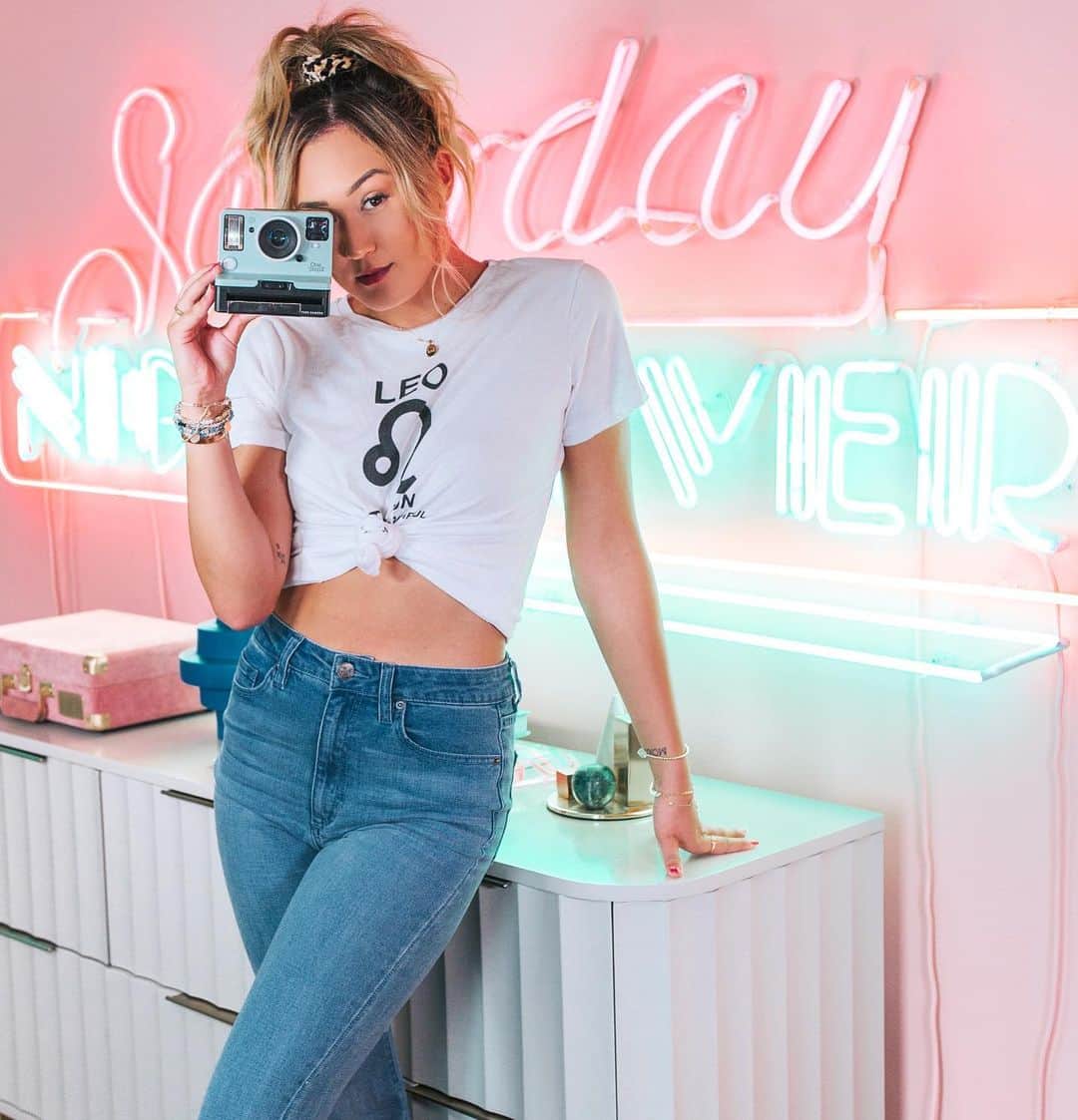 Lauren Riihimakiさんのインスタグラム写真 - (Lauren RiihimakiInstagram)「I prob should have waited to post this until tomorrow for ~saturday~ night fever, but oh well 💗⭐️」10月12日 8時32分 - laurdiy