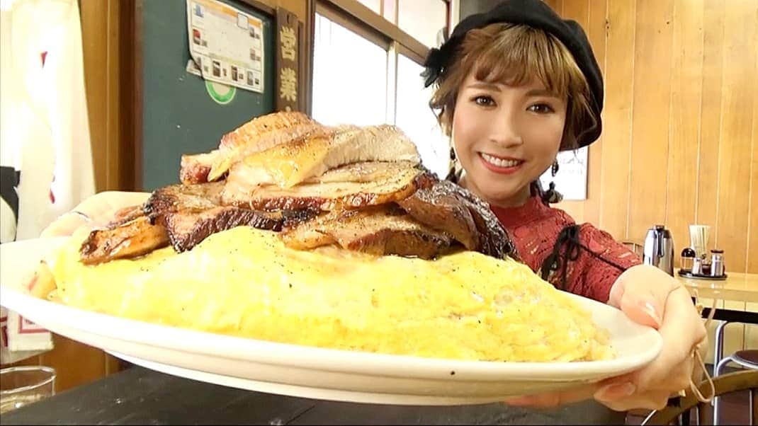 石関友梨のグルメインスタ