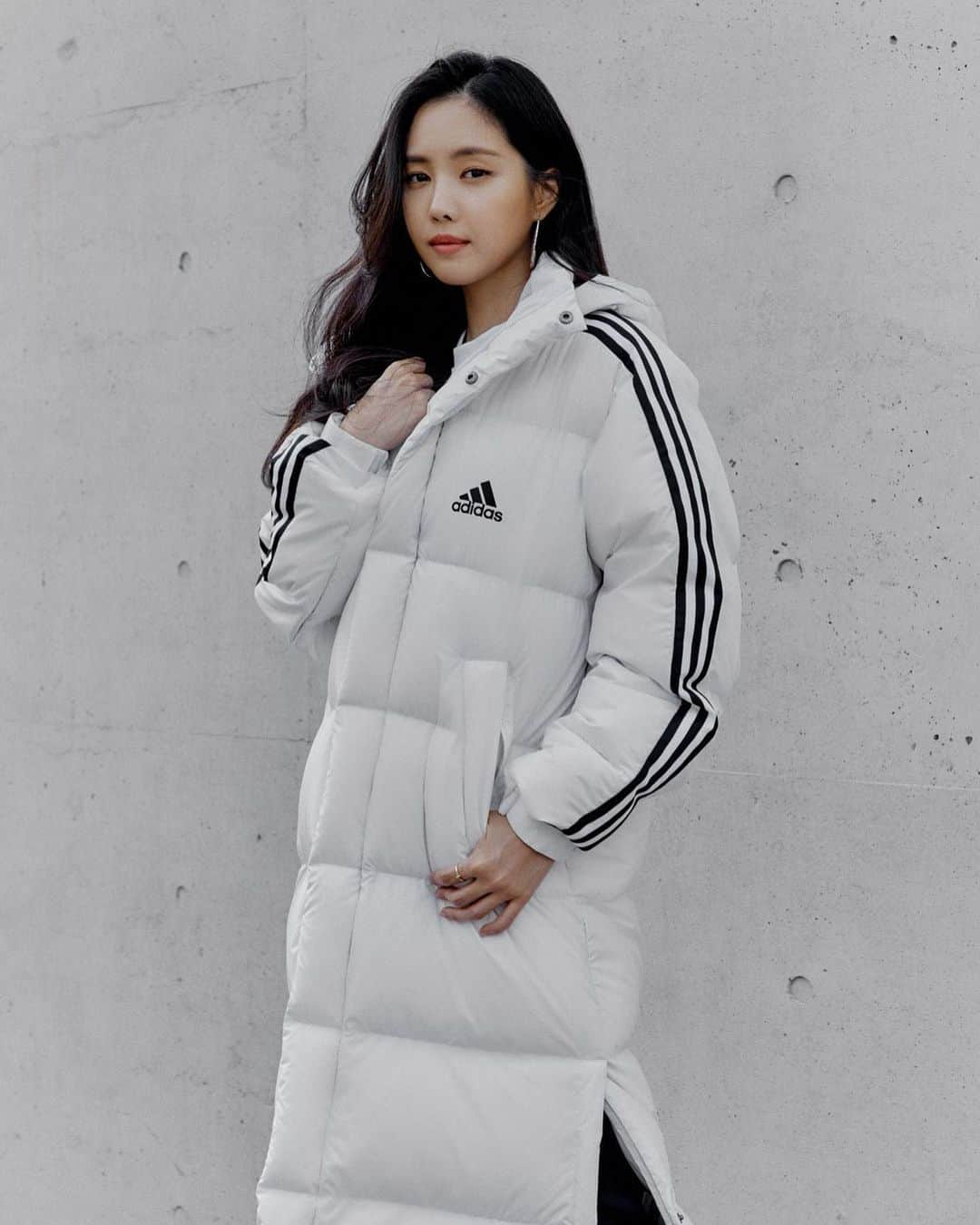 ソン・ナウンさんのインスタグラム写真 - (ソン・ナウンInstagram)「추울수록 스타일리쉬하게#3stripesWinter @adidas」10月12日 13時16分 - marcellasne_