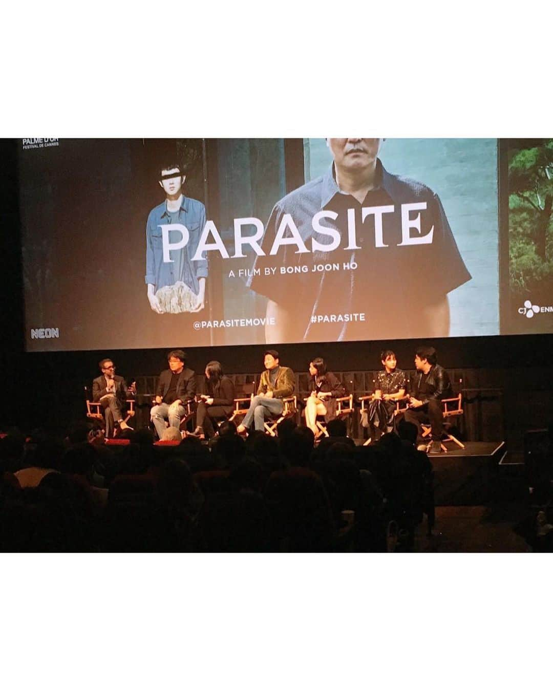 パク・ソダムさんのインスタグラム写真 - (パク・ソダムInstagram)「언니가 찍어준 우리😄 #parasite」10月12日 14時17分 - imsodamm