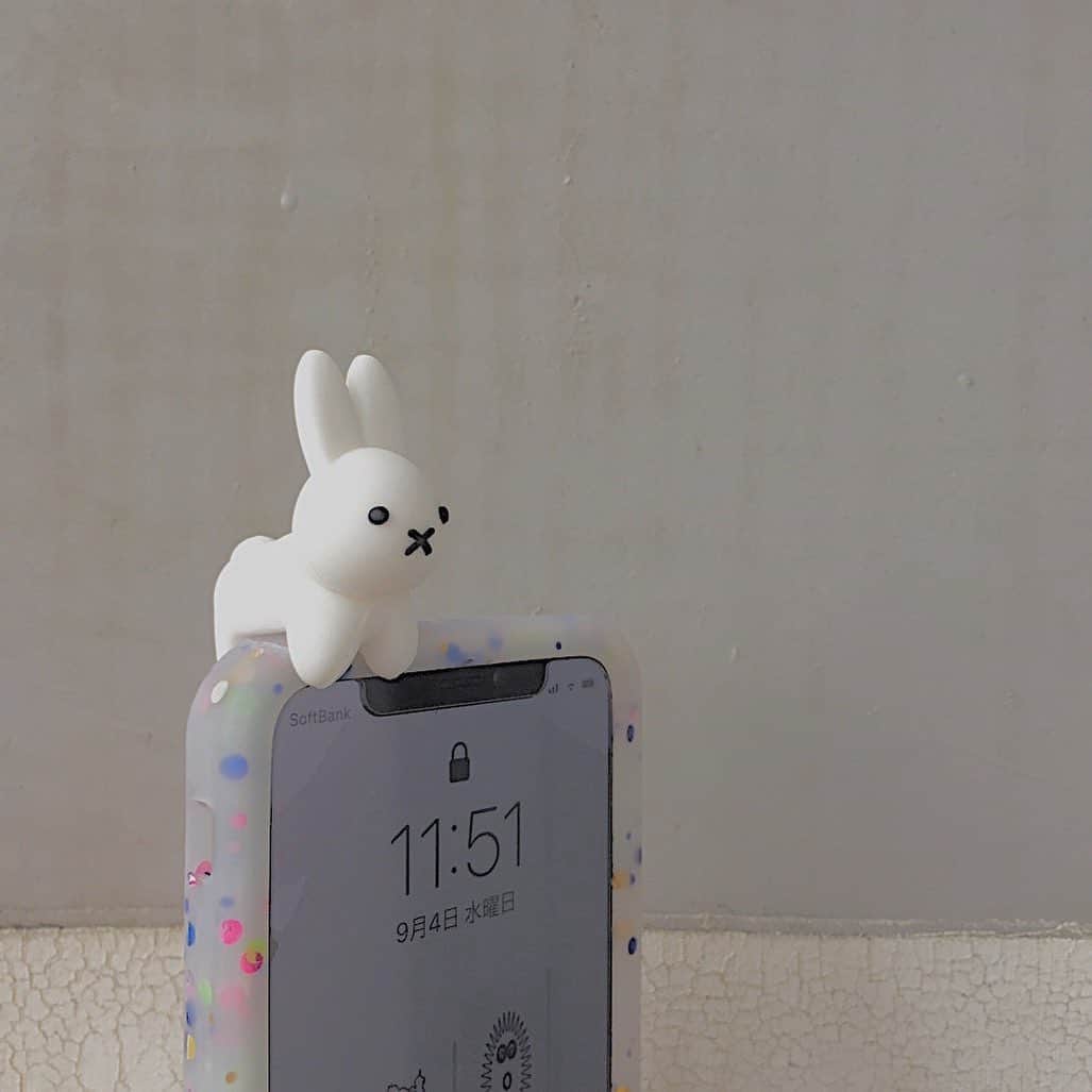 吉河唯さんのインスタグラム写真 - (吉河唯Instagram)「そろそろ会えそうです🐰❤︎ 〜・〜・〜・〜・〜・〜・〜・〜・〜・〜・〜 #merryjenny #dickbruna #うさぎさん #rabbit #miffy #iPhonecase」10月12日 18時04分 - yui_yoshikawa