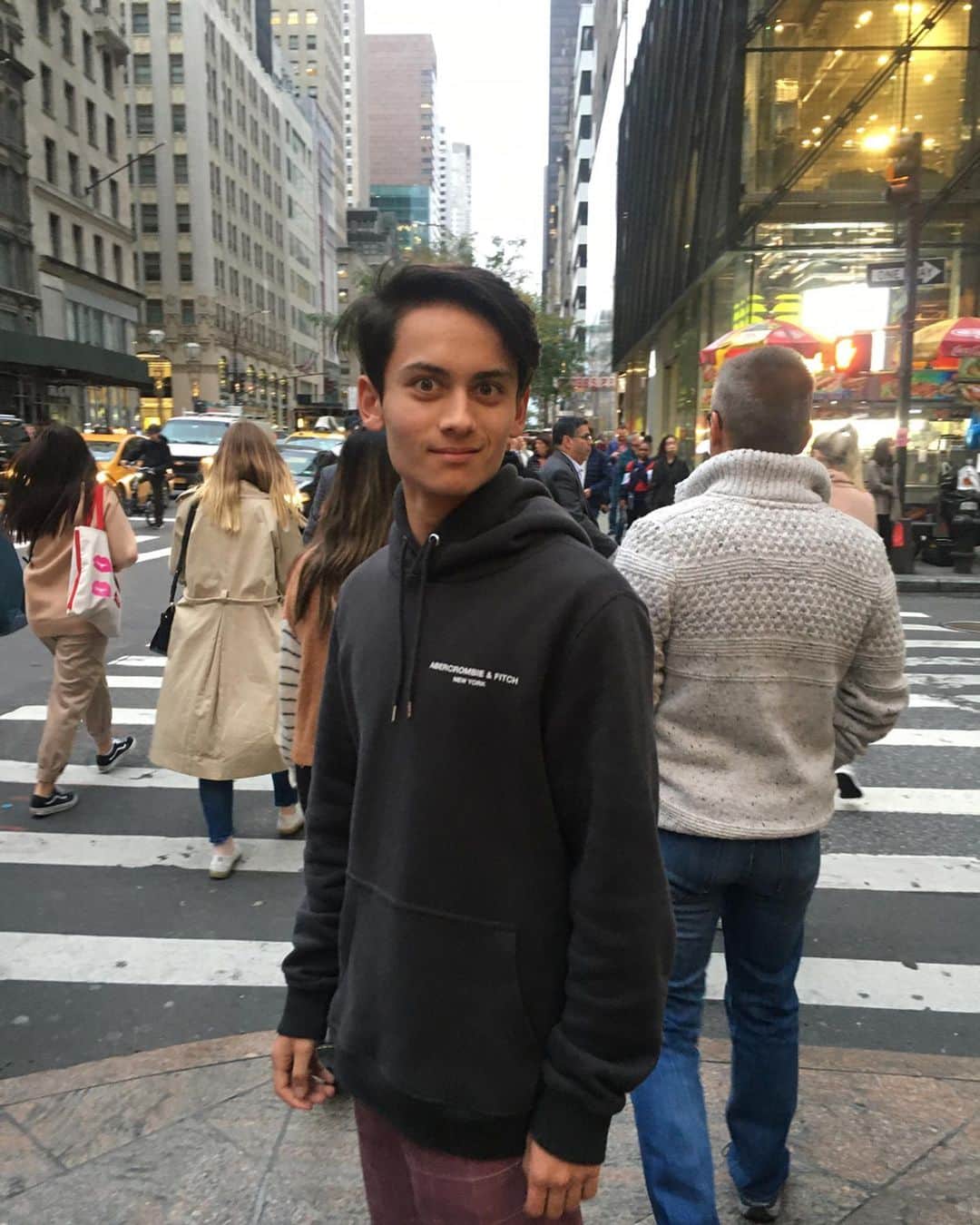 テンジン・ノーゲイ・トレイナーさんのインスタグラム写真 - (テンジン・ノーゲイ・トレイナーInstagram)「Feels good to be back」10月13日 4時00分 - tenzingtrainor