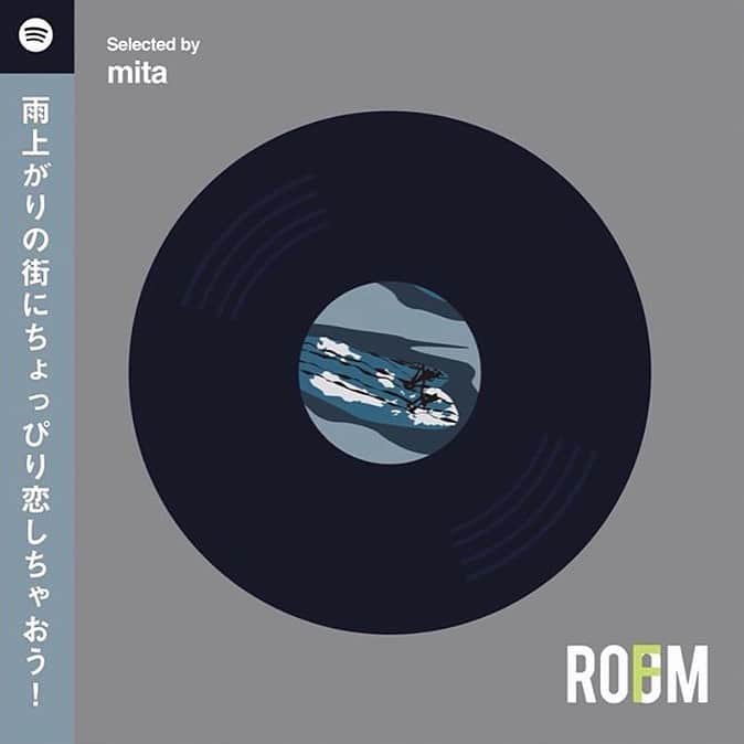 room onziemeのインスタグラム：「📻🎧📻﻿ ﻿ 【Recommend】﻿ ﻿ - ROOMFM -﻿ ﻿ 独自のテーマに沿った選曲を、﻿ あらゆるクリエイターが展開する「ROOMFM」﻿ ﻿ "雨上がりの街にちょっぴり恋しちゃおう！"﻿ Selected by Mita﻿ @ring.o_ring.o﻿ ﻿ ﻿ 1.Drive and Disconnect - Nao﻿ 2.A Storm On A Summers Day - Full Crate﻿ 3.Rolling into One - Jordan Rakei﻿ 4.Have It All (feat. Age.Sex.Location) ﻿ - Cosmo's Midnight,ASL﻿ 5.Ballin Flossin - Chance the Rapper﻿ 6.Love (Goodbyes Reprise) Conducta Remix ﻿ - Jorja Smith﻿ 7.Ahead Of Time -Edit ﻿ - Baltra,박혜진 park hye jin﻿ 8.Starry Night -Edit - Peggy Gou﻿ 9.Dreams With - Adryiano﻿ 10.Lovedrunk - Epik High Crush﻿ 11.月ひとつ - BASI 空音﻿ ﻿ ↑プロフィールURL内「ROOMFM」にてチェック﻿ ﻿ --------------------------------------------﻿ #room_jp」
