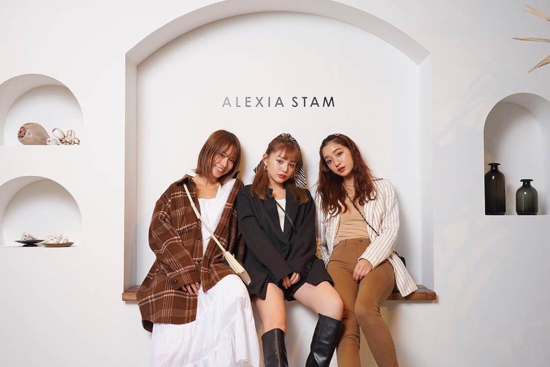 のインスタグラム：「・ @alexiastam_official 🍁 SSのBikiniも安定にはちゃめちゃ可愛いかった～ 届くの楽しみ、はよ着たい！！ ・ #alexiastam #bikini」