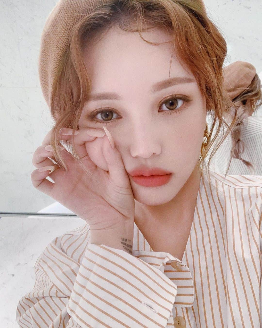 ポニーのインスタグラム：「☔️」