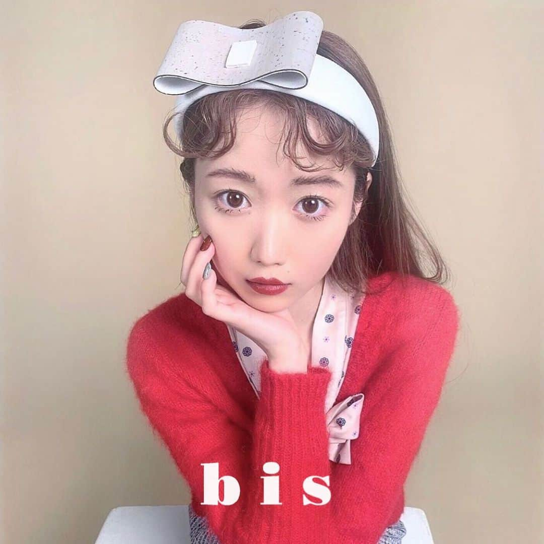 bis_web bis [ビス] さんのインスタグラム写真 - (bis_web bis [ビス] Instagram)「🌷 𝐧𝐞𝐰 𝐢𝐬𝐬𝐮𝐞 🌷﻿ ﻿ ﻿ bis  November 2019﻿ ﻿  𝑁𝐸𝑊  𝐺𝐼𝑅𝐿  𝑂𝑅𝐷𝐸𝑅﻿ -  新時代のプリンセス -﻿ ﻿ ﻿ ﻿ 今月号からbisレギュラーモデルに💕﻿ =LOVE の大谷映美里ちゃんのオフショットを公開！﻿ ﻿ ジェルネイル企画とビューティページに登場していますよ❤️﻿ ﻿ ﻿ 好評発売中 [ bis 11月号 ] は全国の書店、﻿ セブンネット、楽天ブックス、HMV&BOOKS、SHIBUYA TSUTAYAでゲットしてね！﻿ ﻿ ﻿ ﻿ ﻿ #大谷映美里 #上國料萌衣  #桃月なしこ#乃木坂46 #与田祐希 #道重さゆみ #内田理央  #牧野真莉愛 #NANAMI  #川津明日香 #田中真琴 #中村里砂 #愛子#柴田あやな #小宮有紗 #大谷映美里  #川谷絵音 #佐藤勝利 #黒島結菜 #原田葵 #上村莉菜 #森田ひかる #欅坂46  #bis_web #イコラブ #イコールラブ #みりにゃ」10月12日 22時55分 - bis_web