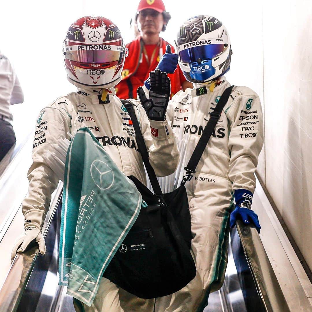 MERCEDES AMG PETRONASさんのインスタグラム写真 - (MERCEDES AMG PETRONASInstagram)「These two guys come up to you in the #JapaneseGP @f1 Fan Zone and ask you to come for a hot lap... 🧐 What do you do? 😂😂😂 • #MercedesAMGF1 #MercedesAMG #F1 #PETRONASmotorsports #LH44 #VB77 #JapaneseGP #Suzuka」10月12日 23時32分 - mercedesamgf1