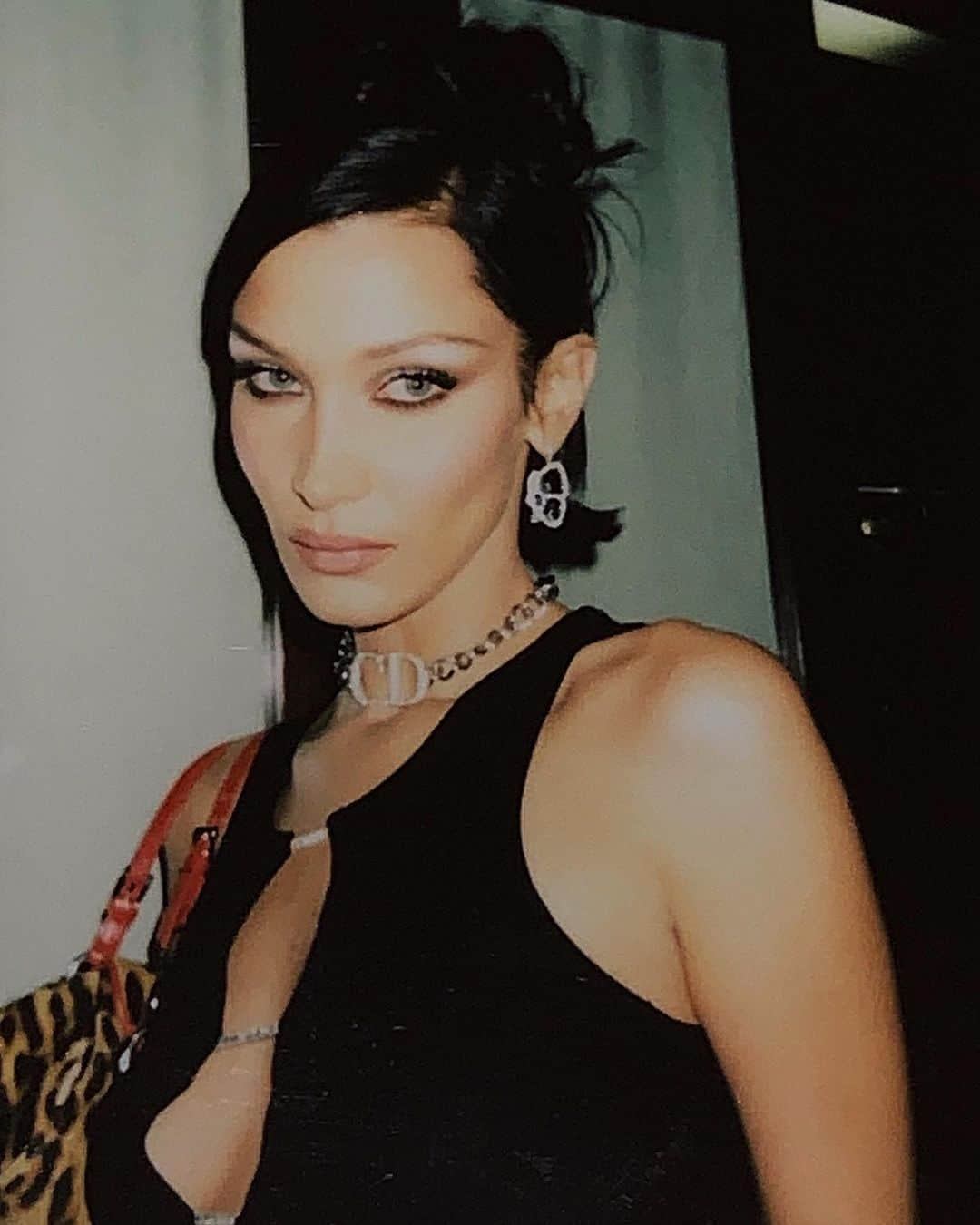 ベラ・ハディッドさんのインスタグラム写真 - (ベラ・ハディッドInstagram)「Libra ♎️ Baby🖤」10月12日 23時58分 - bellahadid