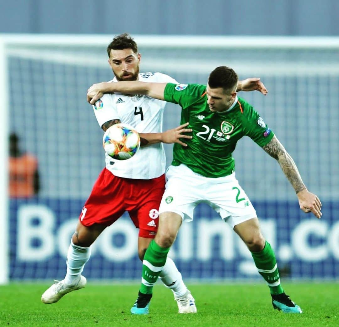 グラム・カシアさんのインスタグラム写真 - (グラム・カシアInstagram)「Fine performance tonight vs Ireland /// 🇬🇪 0-0 🇮🇪」10月13日 3時14分 - 37gk