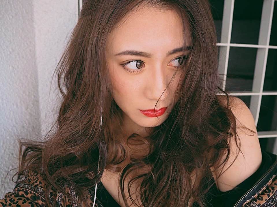 照井和希さんのインスタグラム写真 - (照井和希Instagram)「ショートにしたら次はロングにしたくなり そして次はベリショだな。とにかく飽きが早い。 ． ． ． #tbt #selfie #japan #makeup」10月13日 13時14分 - kazu24ki