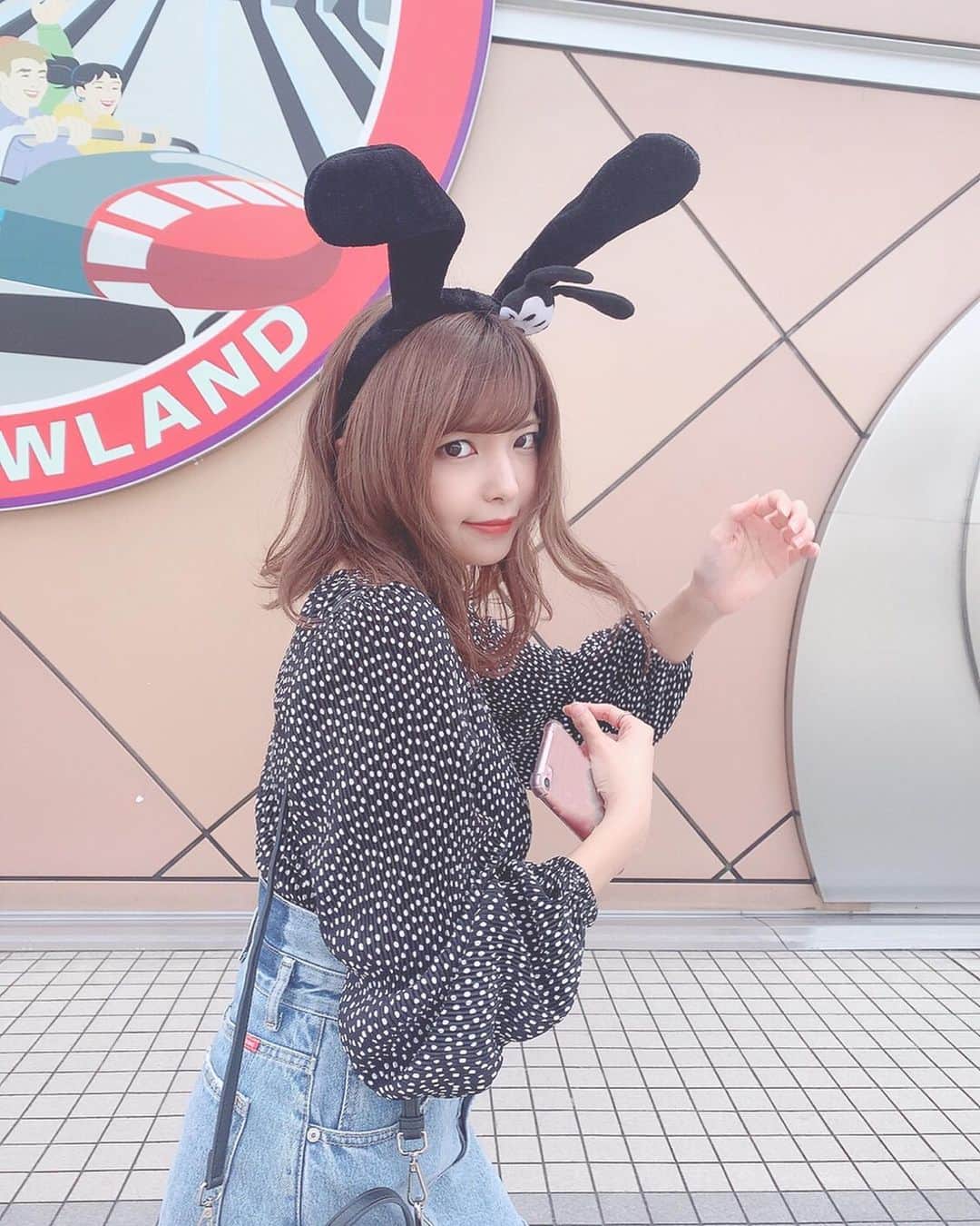 西谷麻糸呂さんのインスタグラム写真 - (西谷麻糸呂Instagram)「WLAND…??﻿ ﻿ ﻿ ﻿ ﻿ ﻿ ﻿ ﻿ ﻿ ﻿ ﻿ ﻿  #japan #tokyo #japanese #model #dハロ  #girl #fashion  #西谷麻糸呂 #modeling #日本  #selfie#cute #ファッション #ootd #coordinate #コーディネート #作品撮り#instagood #instamood #Disneyland #ディズニーランド　#ディズニー　#ディズニーコーデ　#ハロウィン　#ディズニーハロウィン　#halloween #disneylandtokyo #disneyhalloween #tokyodisneyland #彼女とデートなうに使っていいよ」10月13日 13時54分 - mashiron21