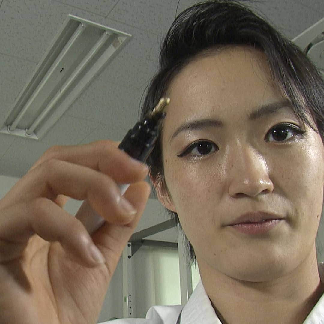 日本テレビ「POWERフレーズ」のインスタグラム：「今夜6:55〜  #空手 #清水希容 選手  2014年世界選手権で 初優勝をした清水選手✨  空手を始めた頃は 形が上達するのが楽しくて 競うことは考えていませんでした。  中学で全国大会に初出場 結果は3位。 空手で初めて悔しさを感じました。 その後もずっと全国3位。 頂点に立てない中、清水選手を支えた POWERフレーズを紹介します❗  #空手 #karate #清水希容選手 #東京オリンピック  #新競技  #POWERフレーズ  #日テレ #ntv」