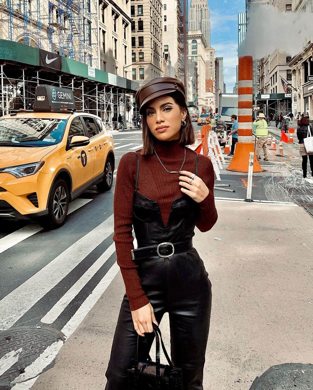 Camila Coelhoさんのインスタグラム写真 - (Camila CoelhoInstagram)「New YORK weekend🖤 #ootd  Happy Saturday loves! Feliz Sábado amores!」10月13日 6時10分 - camilacoelho