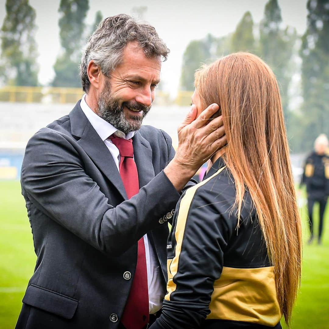 ACミランさんのインスタグラム写真 - (ACミランInstagram)「#InterMilan: a historic moment awaits, the first Women’s Serie A derby of Milan! 👏🏻 Good luck ⚽️ #FollowTheRossonere #SempreMilan」10月13日 22時12分 - acmilan