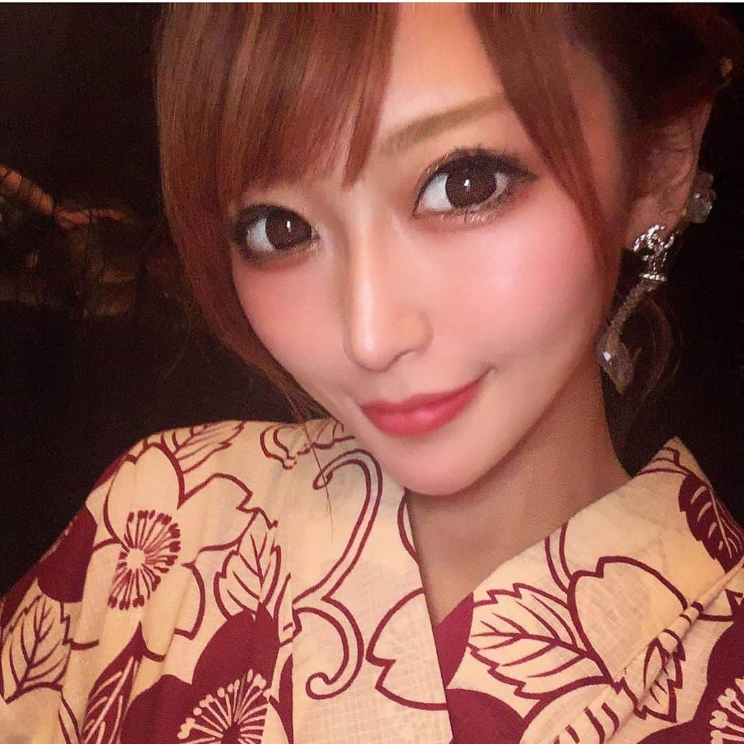 天使と女神のハーフさんのインスタグラム写真 - (天使と女神のハーフInstagram)「今回ご紹介させて頂くのは…🤩 ﻿﻿. . 寺田こころさん《 @kokoro_3939 》です❣ . . 女神の名にふさわしい大きな瞳に釘付け❤️ . . 寺田こころさん《 @kokoro_3939 》 素敵な投稿ありがとうございました💋﻿﻿ ﻿﻿ . まだまだ寺田こころさんのインスタには﻿﻿ たくさん素敵な投稿ございます！ ﻿ . . ぜひ、覗いてみてください 💁🏽‍♀️❤️ ﻿﻿ ﻿﻿ ﻿﻿ . ☆★☆★☆★☆★☆★☆★☆★☆★﻿﻿ ﻿﻿ . 名前の通り﻿﻿ 天使と女神のハーフのような﻿﻿ 美しさをもつ女性を﻿﻿ 沢山ご紹介していきます 🥰❤ . ️﻿﻿ ﻿﻿ 掲載ご希望の方は﻿﻿ ﻿﻿ @tenshi_to_megami と #天使と女神のハーフ ﻿﻿ ﻿﻿ をタグ付けしてください 💁‍♀️💞 ﻿﻿ ﻿﻿ . ★☆★☆★☆★☆★☆★☆★☆★☆ . . ﻿﻿ ﻿﻿ #美人 #美女 #美肌 #かわいい﻿﻿ #モデル #コスメ  #ファッション﻿﻿ #女子力  #美意識 #美意識向上 ﻿﻿ #ブランド #ヘアカラー #スタイル﻿﻿ #お灑落さんと繋がりたい ﻿﻿ #ロングヘア #前髪 #ヘアスタイル ﻿﻿ #タピオカ #寫真 #フォローバック ﻿﻿ #カメラ女子 #セルフィー ﻿﻿ #カメラ好きな人と繋がりたい ﻿﻿ #bayflow #サロモ #サロンモデル﻿ #美容 #ダイエット #アパレル」10月13日 22時21分 - tenshi_to_megami