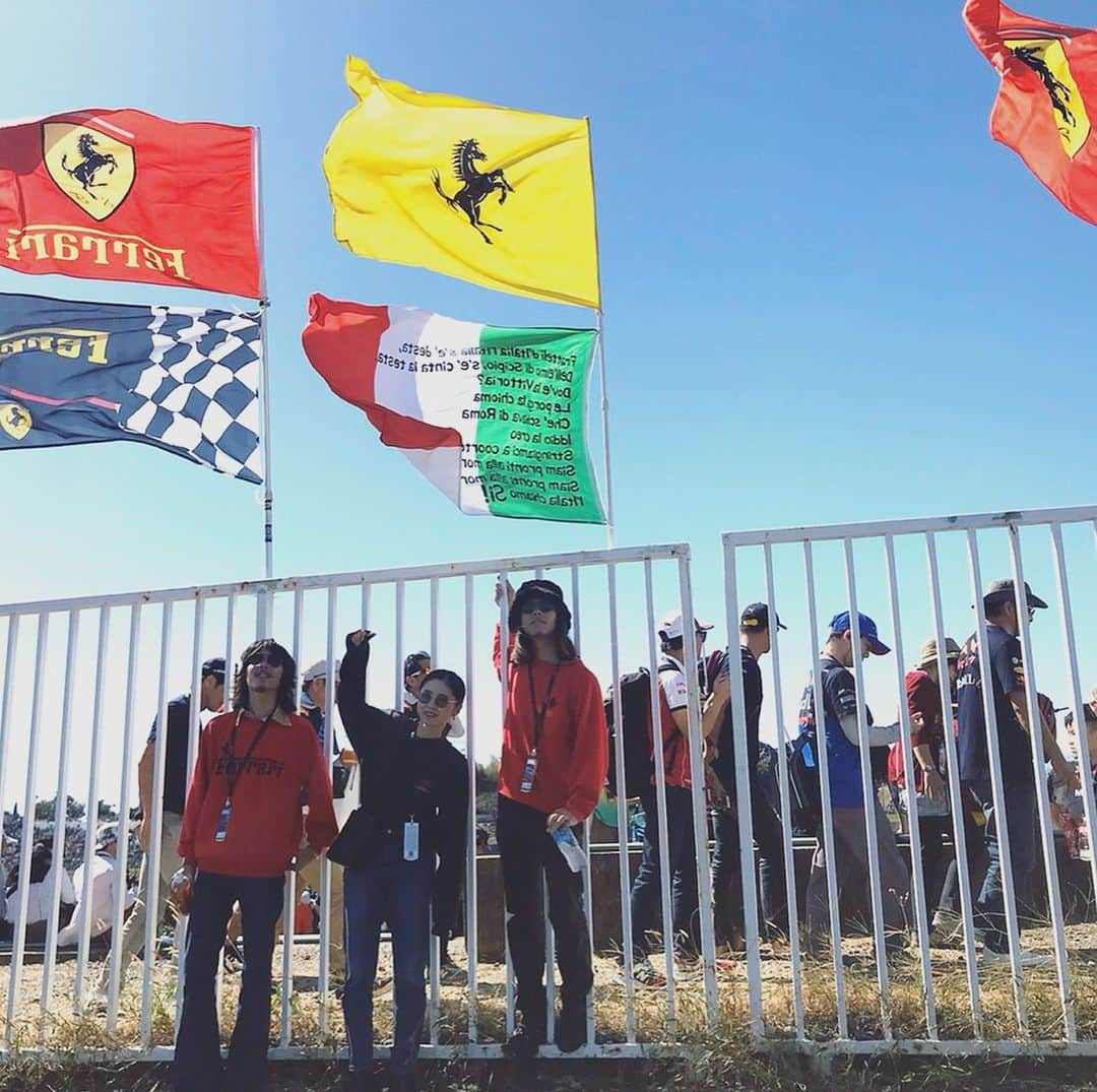 KCEEのインスタグラム：「我々のお正月🏁 2019 F1 Japan Grand Prix.  #scuderiaferrari #suzuka」