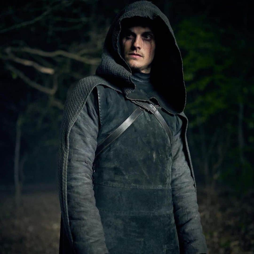 ダニエル・シャーマンのインスタグラム：「#Repost @cursed with @netflix ・・・ The one who cries, the one who kills. The Weeping Monk, played by @danielsharman. Thank you RD」