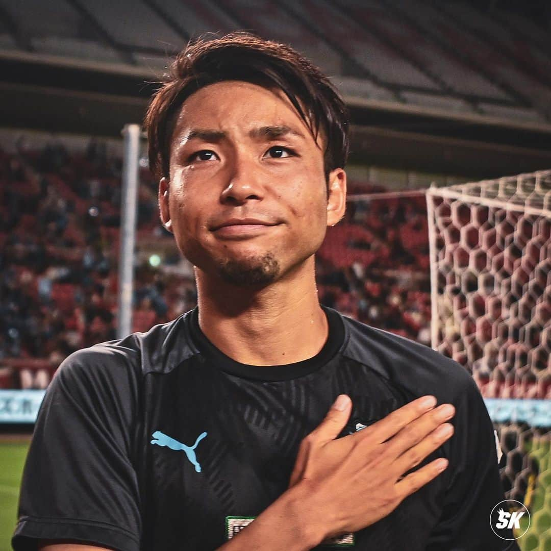 サッカーキングさんのインスタグラム写真 - (サッカーキングInstagram)「. サポーターの想いを胸に（2019.10.13） . 📷Photo by @shimpeei（Soccer King） . #川崎フロンターレ #frontale #小林悠 #JリーグYBCルヴァンカップ #Jリーグ #コトシハJガハンパナイ #JLeague #J撮り #football #サッカーキング #⚽️ #サッカー」10月13日 23時06分 - soccerkingjp