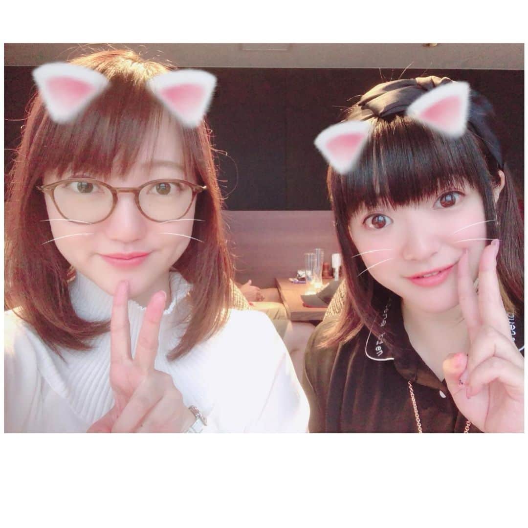 新谷良子のインスタグラム：「. 阿澄佳奈ちゃんとお茶会💕 台風の影響で工大祭は中止になってしまったけれど、また何かのご縁がありますように！  台風、ほんとに大きかったから まだまだ油断しないで気をつけていてね…！ . . #阿澄佳奈ちゃん #ハロウィンお茶会 #おしゃれなやーつ」