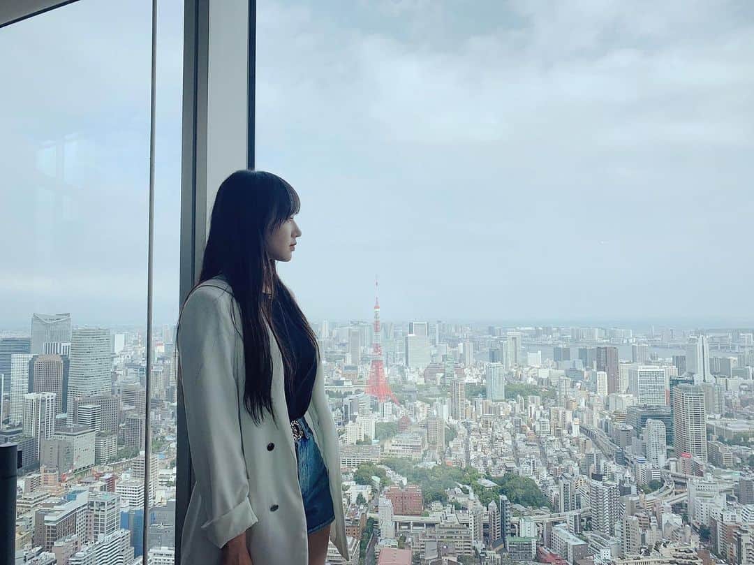 ソンソのインスタグラム：「八月的 🗼 8월에 🗼」