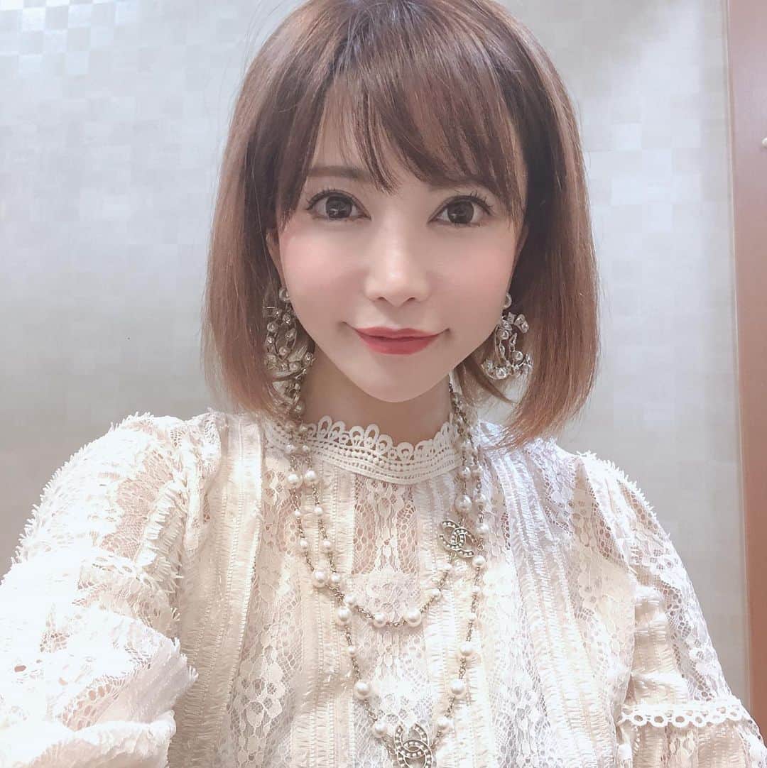 里美ゆりあのインスタグラム：「台風過ぎてYouTubeの撮影〜❤ #里美ゆりあチャンネル #YouTube」