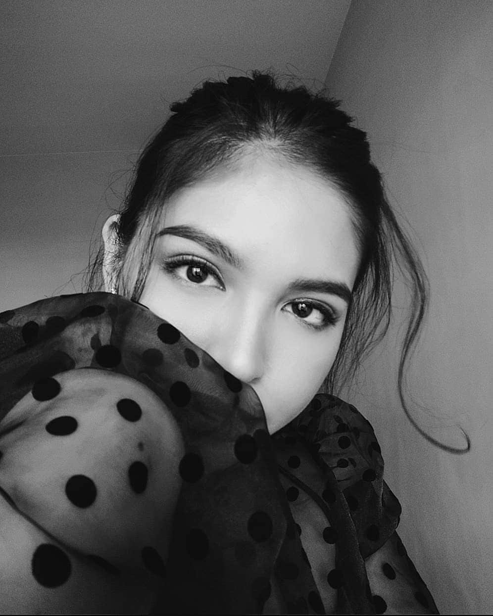 メイン・メンドーサのインスタグラム：「feeling my top, still.」