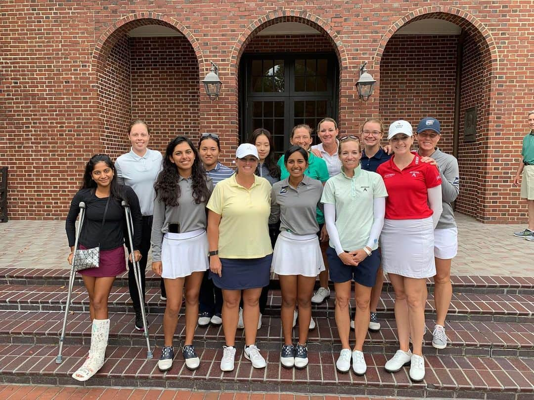 キム・カウフマンさんのインスタグラム写真 - (キム・カウフマンInstagram)「Quick trip to Atlanta to support the @emorywgolf team! These girls are so lucky to be coached by @kmf182psu and @cboeljon AND play at @eastlakegc !! I wish them all the best in starting their brand new program this fall. 😊🏌🏻‍♀️⛳️」10月13日 23時50分 - kimkaufmangolf