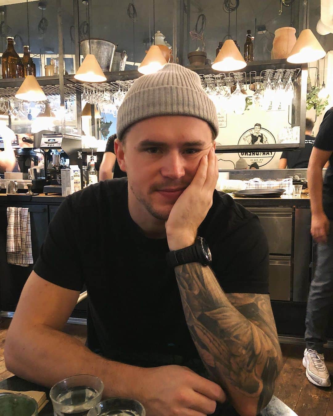 イザベル・オルソンのインスタグラム：「Mysig helg med kärleken i cph 😍」