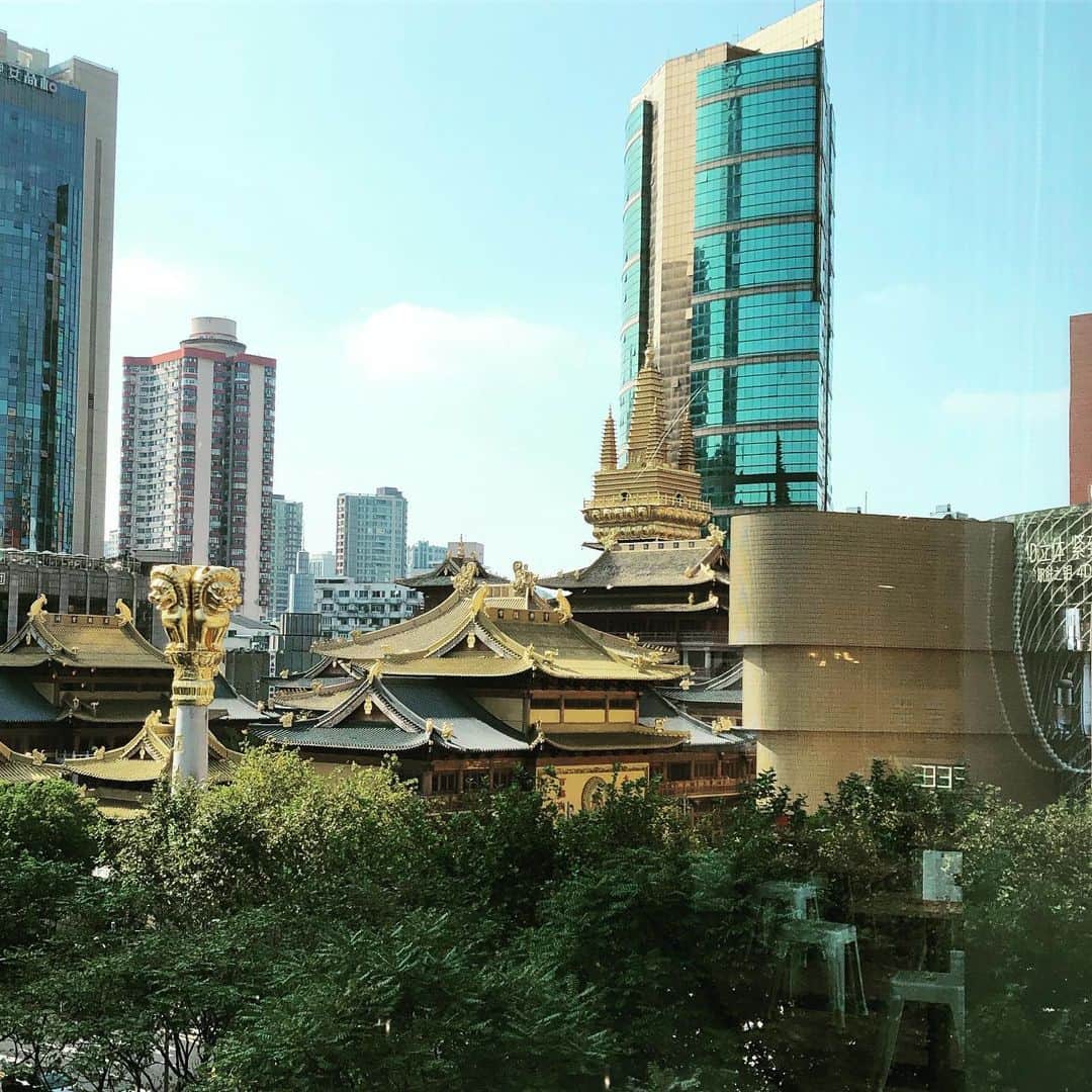 田中秀幸のインスタグラム：「静安寺　#shanghai #上海」
