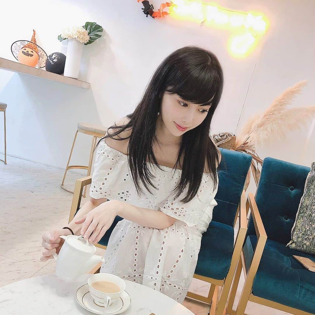sakiのインスタグラム：「. . 台風が過ぎて今日は暑かったですね🥺 10月じゃないみたいな暑さにビックリ☀️ これからまた少しずつ寒くなるのかな〜🍂 . . #taipeicafe #taiwan #お茶の時間 #teatime #紅茶好きな人と繋がりたい #紅茶好き #onepiece #台湾　#台湾カフェ　#ミルクティー　#milktea」
