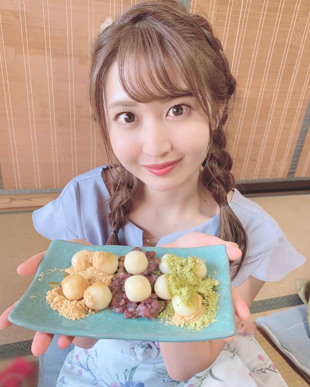 沢井里奈さんのインスタグラム写真 - (沢井里奈Instagram)「♡ . 白玉大好き🥺🥺🥺💕💕 色んなお店に食べに行きたい😊❤️ . #cafe #sweets #instafood #ootd #coordinate #instagood #instagramjapan #japanesegirl #girls #甘味茶屋しら玉 #白玉 #団子 #お餅 #きな粉 #餡子 #抹茶 #和菓子 #甘味茶屋 #甘味処 #稲沢カフェ #名古屋カフェ #愛知カフェ #カフェ巡り #さわーカフェ巡り #三つ編みアレンジ #三つ編みヘア #ヘアアレンジ #沢井里奈」10月13日 19時53分 - sawairina