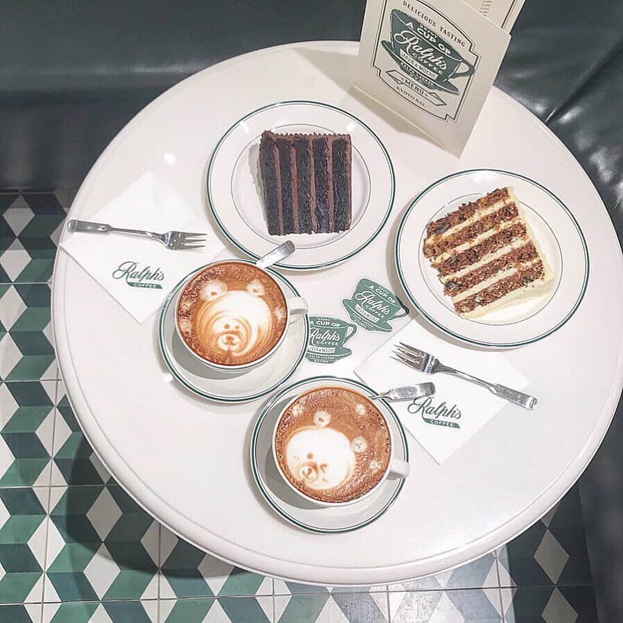 たんりいさんのインスタグラム写真 - (たんりいInstagram)「. . Ralph's coffee 〜 ☕️ . . 行きたかった カフェ へ ‼︎ . めちゃ おしゃれ 〜 ❤︎ ラテアートも . 可愛かった〜〜 ☺︎ また、行きたいな 。 . . #京都散策 #京都観光 #京都 #河原町カフェ #ralphscoffee coffee #カフェ #カフェ巡り #たんりいカフェ巡り #ラテアート #ケーキ #京都カフェ」10月13日 20時32分 - tanrii97