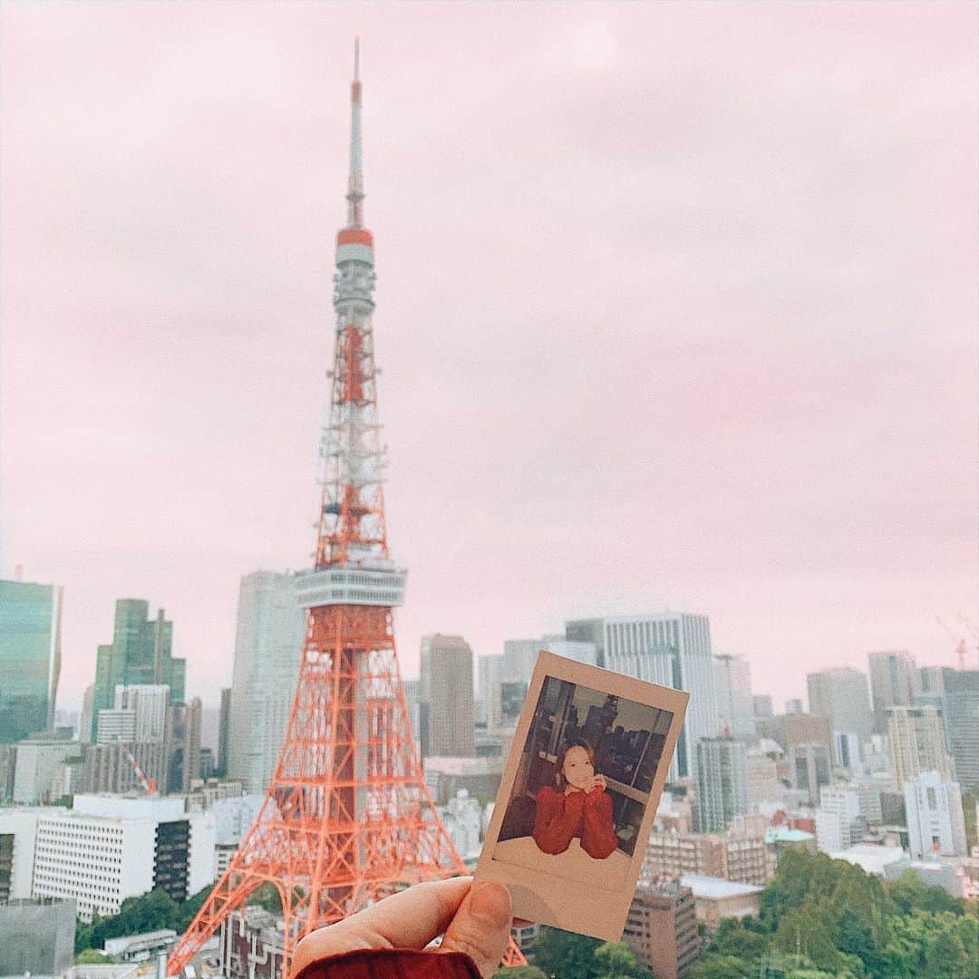 神尾美沙さんのインスタグラム写真 - (神尾美沙Instagram)「🗼﻿ ﻿ 台風一過…﻿ ほんとにこわかった…﻿ 備えすぎても何も損は無いね。。﻿ ﻿ ﻿ 写真はこないだ大学の先輩の結婚式二次会にて。﻿ 東京タワーってなんでこんなにエモくなれるの…！﻿ ﻿ ﻿ ﻿ #tokyotower#🗼」10月13日 20時40分 - kamiomisa