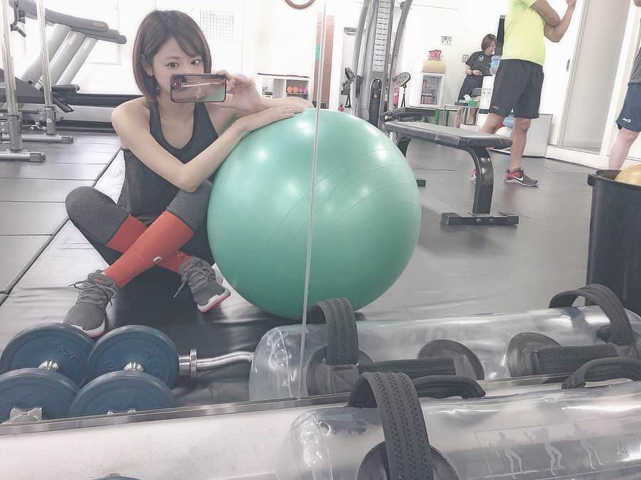 長谷川ゆうのインスタグラム：「. . workout♡ 度々紹介してますが 2つのジムでトレーニングしてます  1枚目 パーソナルトレーニング ▼studiobravo http://studio-bravo.jp/ 田町駅徒歩すぐ  2枚目 EMSトレーニング ▼X BODY Lab吉祥寺 http://xbody-lab.jp/kitijoji/ 吉祥寺駅徒歩すぐ  どちらも駅近なので通いやすいよ  #studiobravo #training #workout #fitness #beauty #style #body #bodymake #田町スタジオ #トレーニング #筋トレ #体幹トレーニング #加圧トレーニング #gym #パーソナルトレーニング  #xbody #xbodylab #xbodylab吉祥寺 #ems」