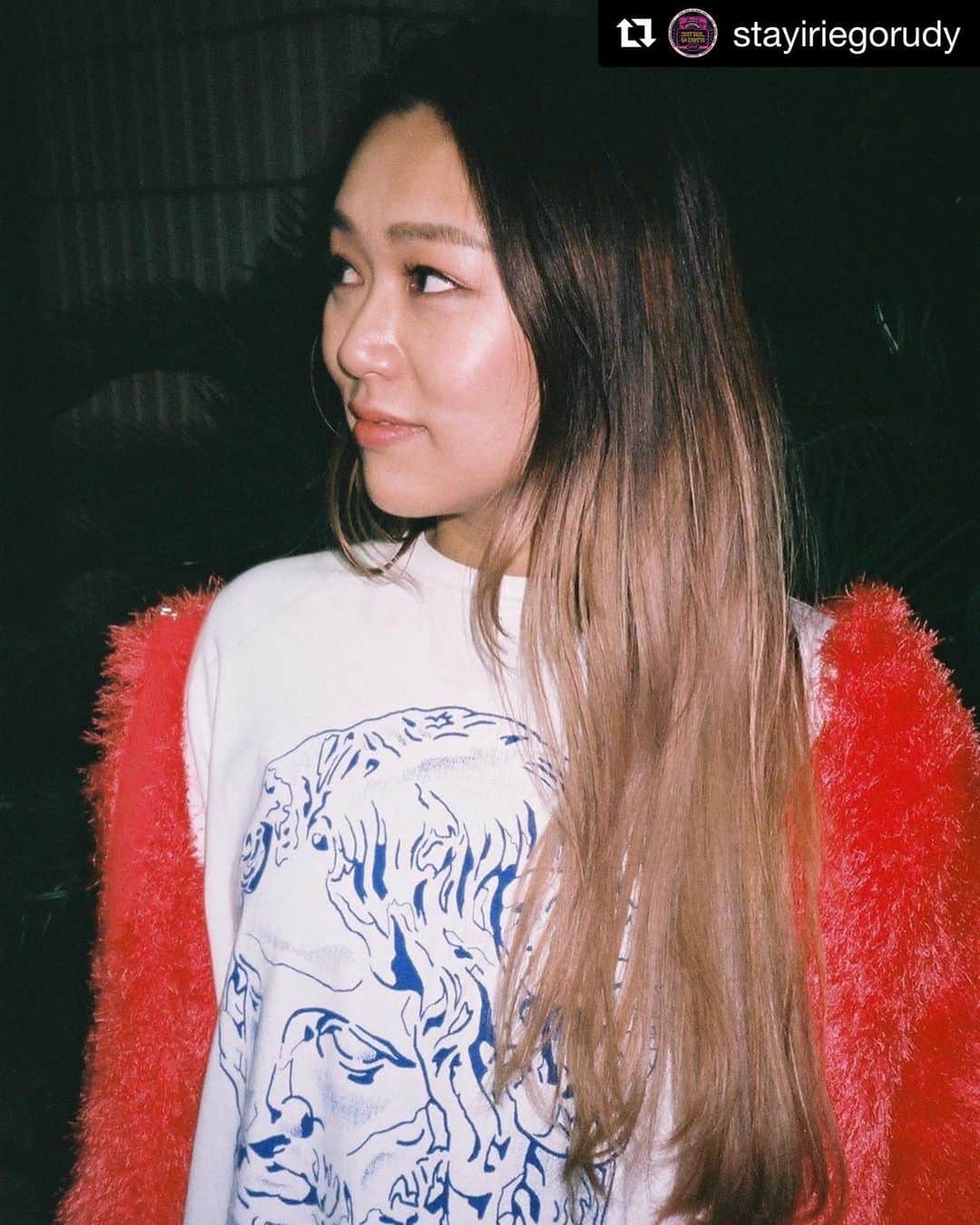 のインスタグラム：「やはり我が社の歌詞職人。文才よりも愛情の方が伝わる素晴らしいコラム。 スカやレゲエ、枝分かれし過ぎてもはや垣根なんてあってないようなもの。ルールなんて必要なのかな？リスペクトと愛こそ全て。 読んでもらえたらとっても嬉しいです💪 #ステ愛 #Repost @stayiriegorudy with @get_repost ・・・ tae[Dr] from #oreskaband talks about #ステ愛 and #soundsystem style in column. #ska & #reggae style is now wide and there is no separation. It’s now groove for our generation. Check this URL!! @stayiriegorudy」