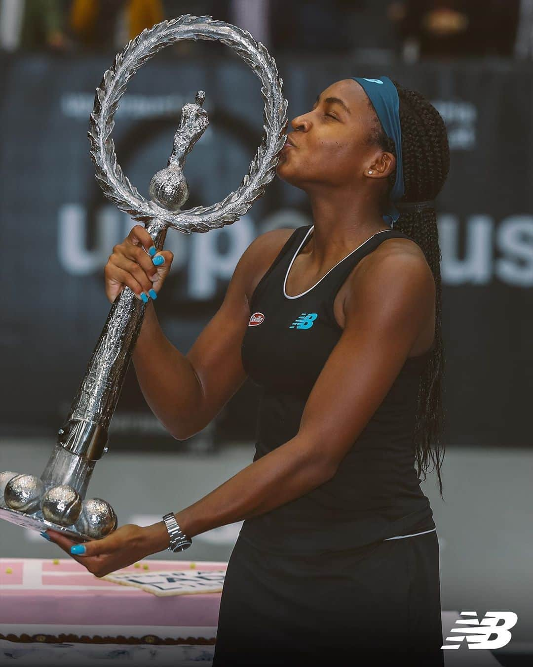 newbalanceさんのインスタグラム写真 - (newbalanceInstagram)「Her first professional singles championship. At 15 years old. Congratulations, @cocogauff. A true inspiration to the next generation of athletes.」10月14日 0時04分 - newbalance