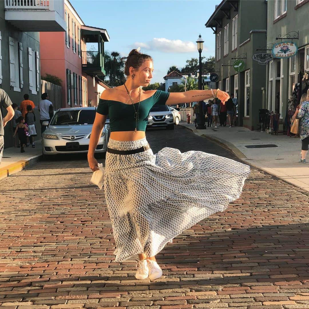 Nicole Mejiaのインスタグラム：「I carry in me a piece of every place I’ve ever been, person I’ve known, and conversation I’ve had. We are formed by our experiences, so seek travel, connection, and depth over material things. Follow what makes you feel. Love the people that make you come alive. Dare to bare your soul and have the courage to walk your own path. 👣」