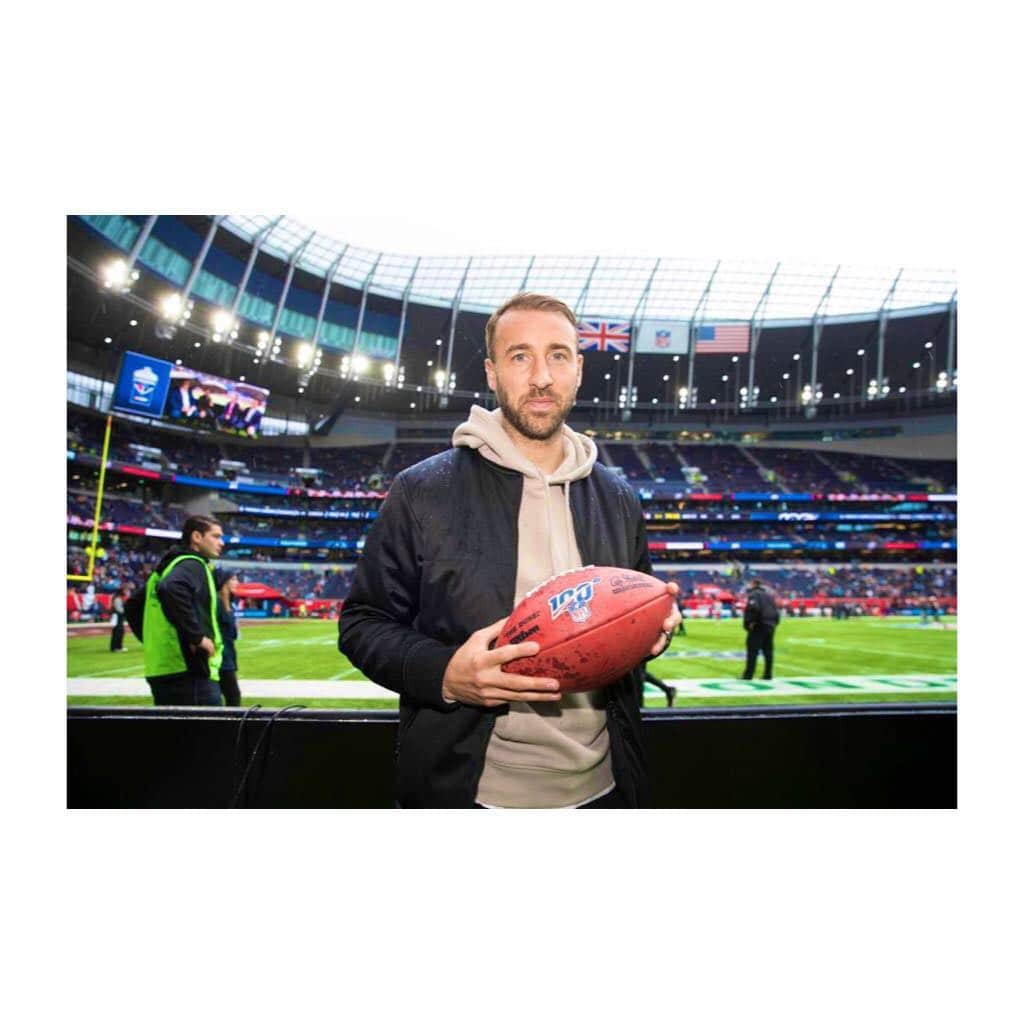 グレン・マレーのインスタグラム：「🇺🇸🏈」