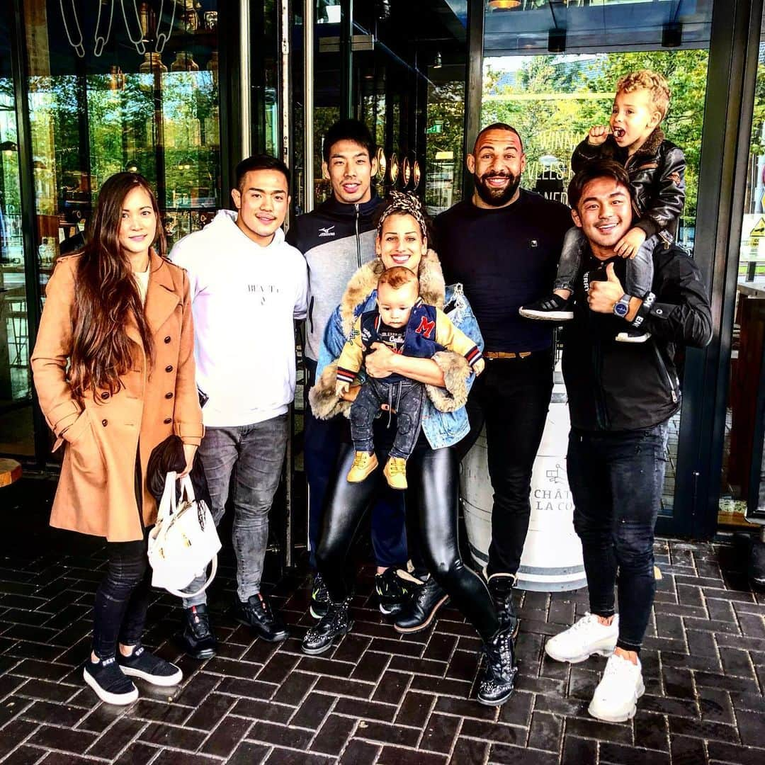 橋本壮市さんのインスタグラム写真 - (橋本壮市Instagram)「Dining with the meyer family in the Netherlands  Thank you my friend🙇‍♂️ #JUDOKA#Netherlands#Japan#family #Meyer#Friend」10月14日 3時40分 - soichi_hasimoto