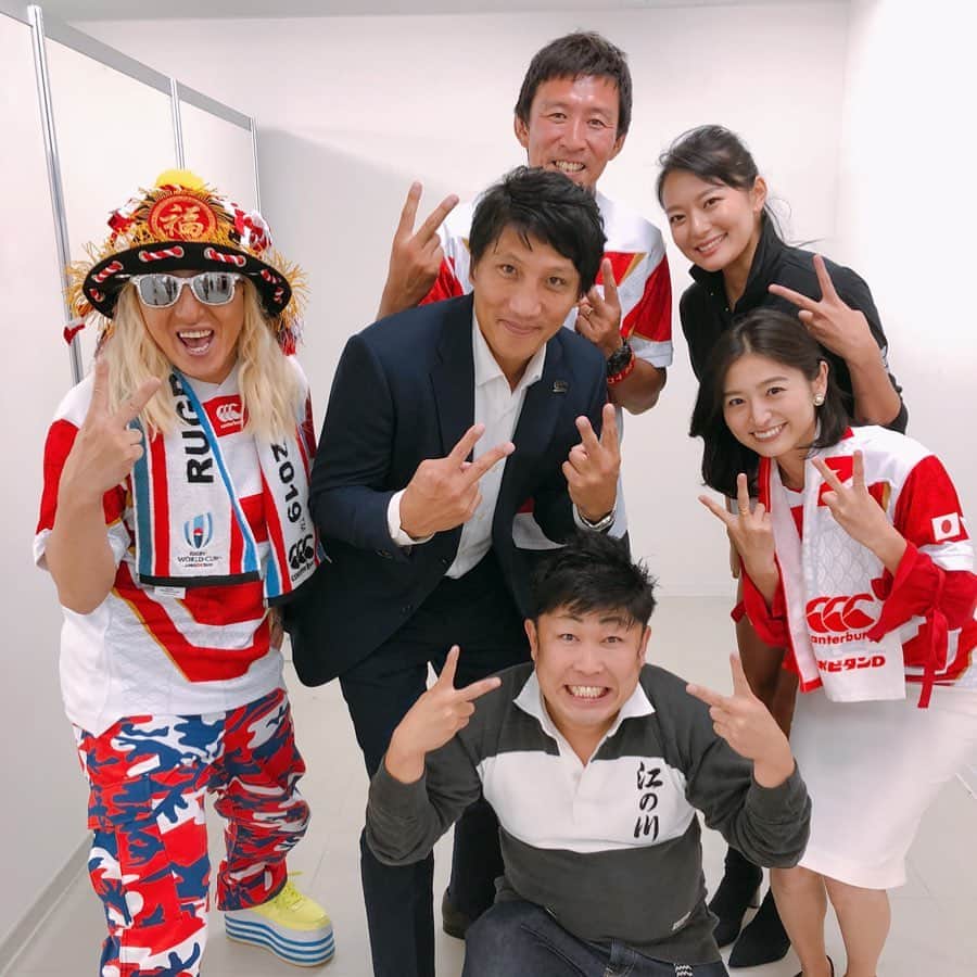 のインスタグラム：「ステージを降りた後も ラグビーの話は尽きません🏉 しかも日本の決勝相手について🤣✨ まだ気が早いかしら🤣 でもアイルランドにもスコットランドにも勝ち切った今の日本なら必ず何かを成し遂げてくれるはず…！！✨ . DJ KOOさんは本当にプライベートで来ていただいていたのに急遽ステージにご登壇いただきました🥺 なんとラグビー部ご出身！！ 今後のファンゾーン有楽町・調布会場でもゲストとしてお越しいただくのでお楽しみに💓 田沼広之さん、斎藤祐也さん、烏龍パーク加藤さん、結子さんもありがとうございました🤗」