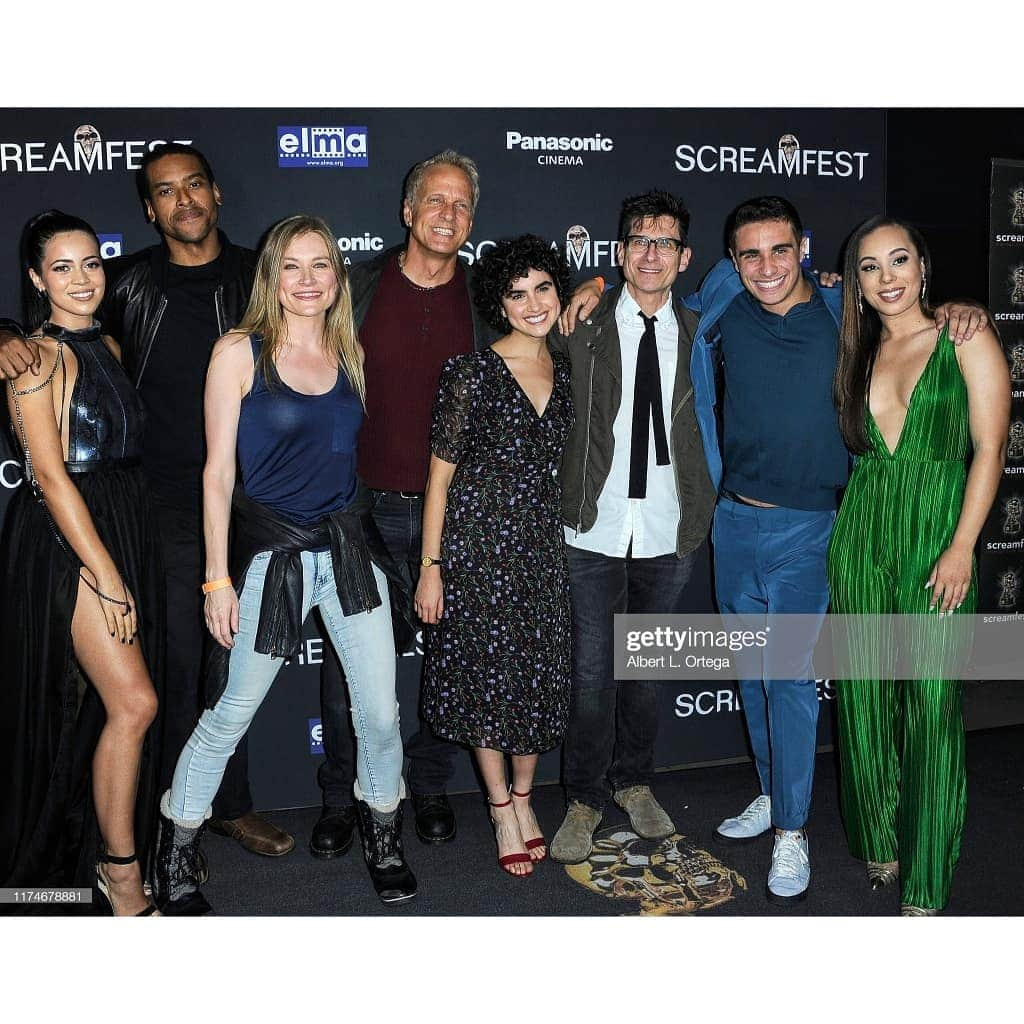 ジム・タイタスのインスタグラム：「EAT BRAINS LOVE  LA Premiere  #ScreamfestLA  #EatBrainsLove . . . . .  @screamfestla @rodman_f @grandaddysnake @angeliqueriveraa @sarahyarkin @jimtitus @mrpatrickfabian @kristindaniel @thekymjackson . . . . . #redcarpet #paparazzi  #premiere #horror #zombie #comedy #ebl #chinesetheatre #hollywood 📸: @albertlortega @paul_archuleta @gettyimages  @babeluck」