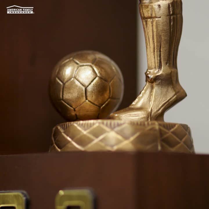 ブラッド・グザンのインスタグラム：「I’ve always had a love for soccer.  Dreams at any age are definitely possible.  Thanks @amfam for highlighting my dream story! #DreamFearlessly #AmFamPartner #UniteandConquer」