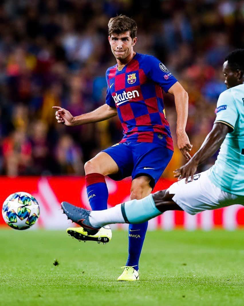 FCバルセロナさんのインスタグラム写真 - (FCバルセロナInstagram)「🔝 @sergiroberto has featured in all games this season 👌」10月14日 4時40分 - fcbarcelona