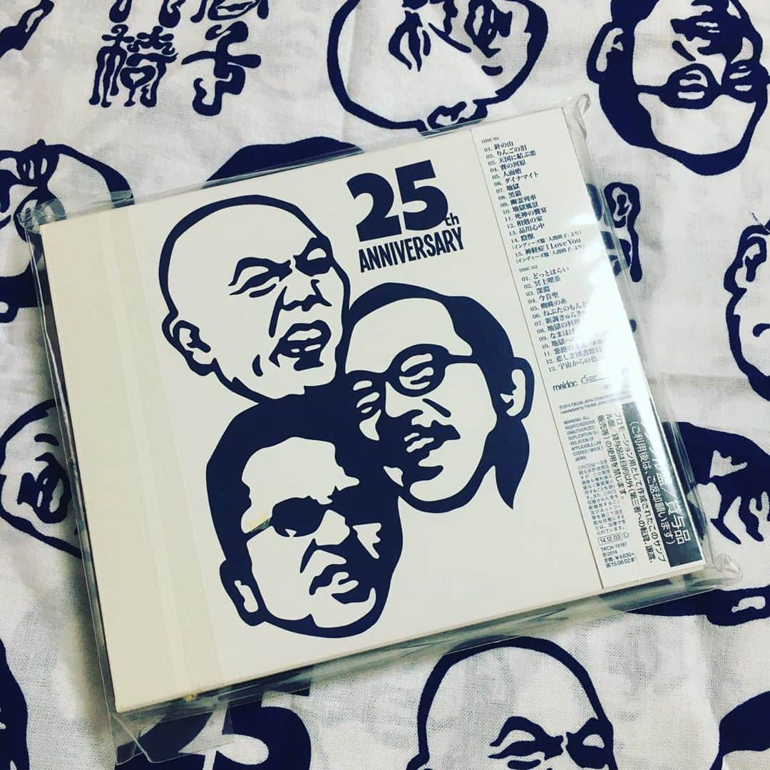 人間椅子さんのインスタグラム写真 - (人間椅子Instagram)「25周年記念ベストアルバム #現世は夢  #初回盤 #手拭い付き  #30周年ベストアルバム  2019年12月11日発売 #予約おすすめします  #25thanniversary #bestalbum #limitededition」10月14日 10時38分 - ningen_isu