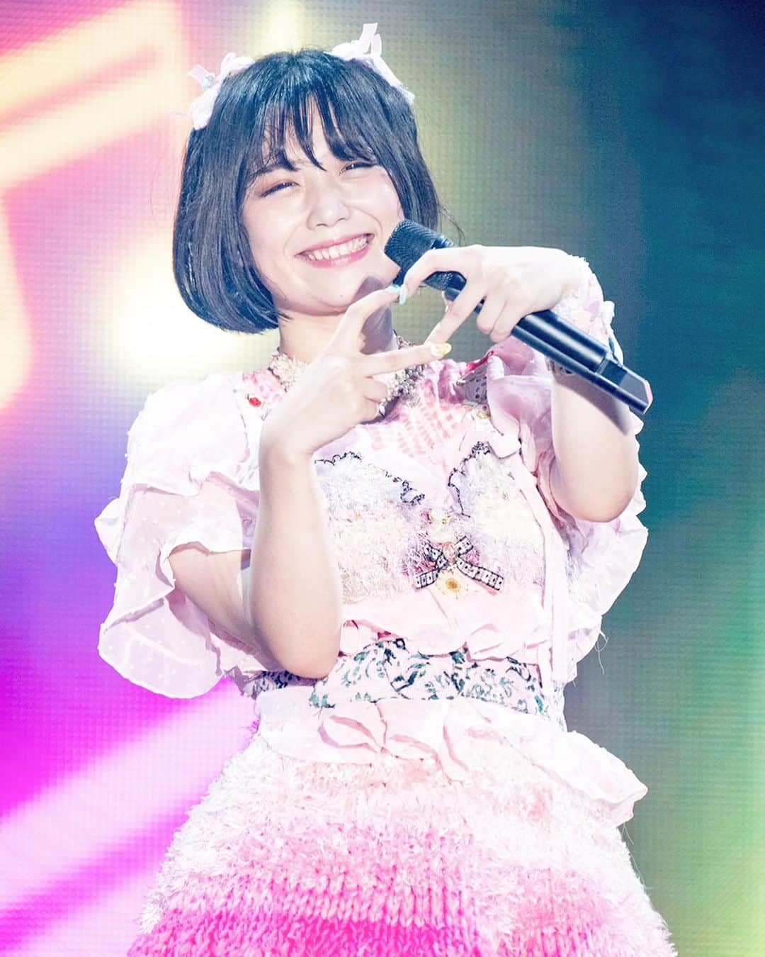 東佳苗さんのインスタグラム写真 - (東佳苗Instagram)「小山ひなちゃん💘 ピンク担当なので全身ピンクで超アイドルっぽいスタイリングに💕ピンク担当は全力で可愛くしたくなる…🥺🌸 歌がうまくてあざといひなちゃん🥺🌸 LIVE始まるまで裏では泣いてて可愛かった😭☺️ #神宿　#小山ひな」10月14日 11時50分 - usagi_kanae