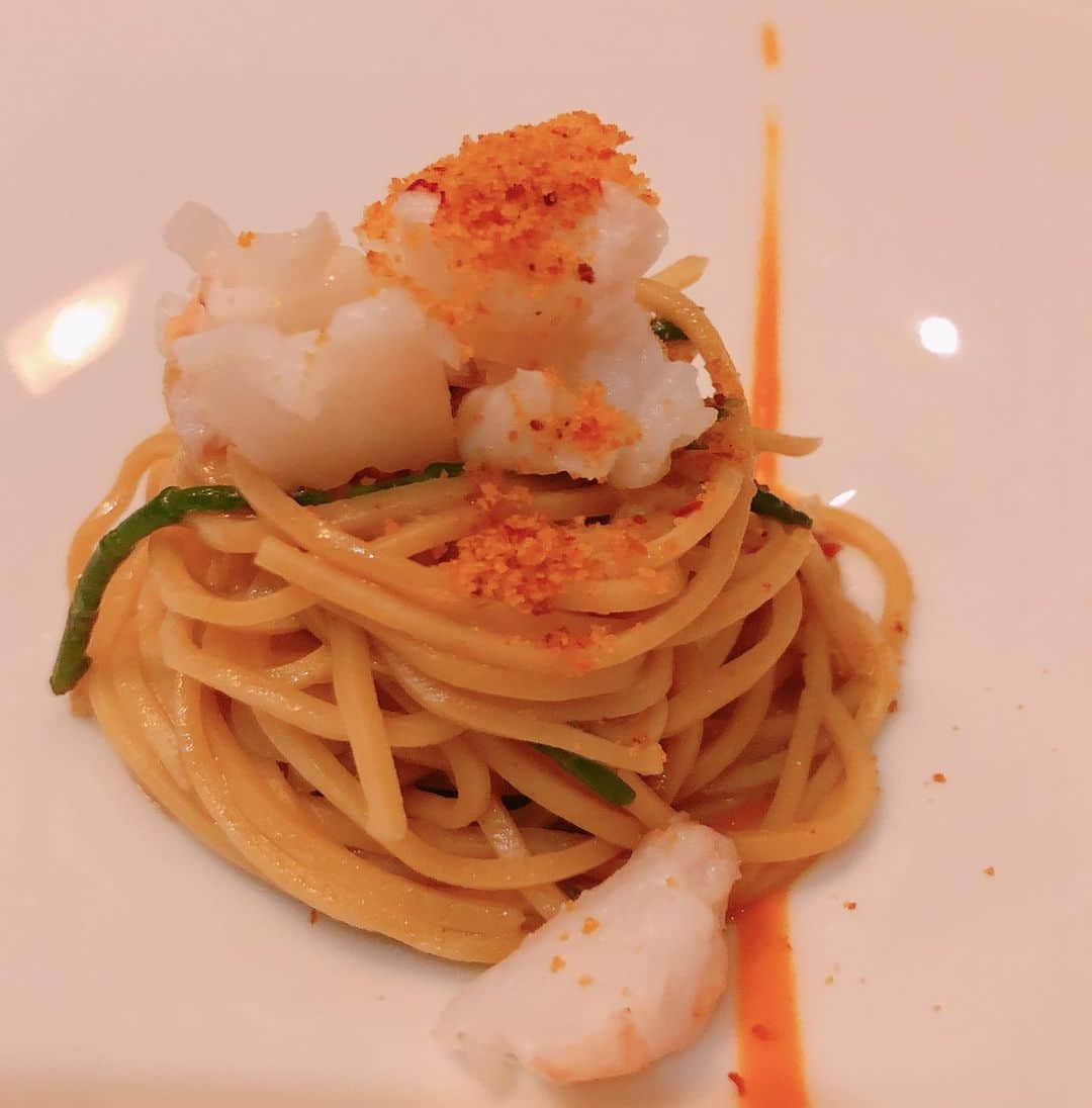 井上公造さんのインスタグラム写真 - (井上公造Instagram)「友人の結婚祝いで、初めて使わせて頂きました。青山の一軒家。オシャレで雰囲気あるし、お祝いには最高です！料理も最近バージョンアップしたそうで、大満足でした😋  #南青山グルメ  #イタリアン  #隠れ家レストラン  #エトゥルスキ  #結婚祝い  #foodstagram  #italian」10月14日 12時27分 - inouekozo39
